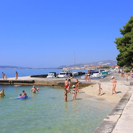 Apartments With A Parking Space Kastel Luksic, Kastela - 21073 Exterior foto